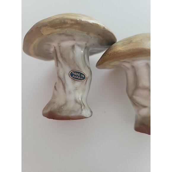 Vintage UCTCI Japan Redware Mushroom Salt & Pepper Shakers 2.5” Kitsch Groovy - Picture 6 of 16